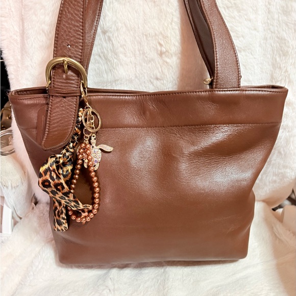 Coach 4143 Vintage Waverly Brown Leather Buckle Shoulder Bag.